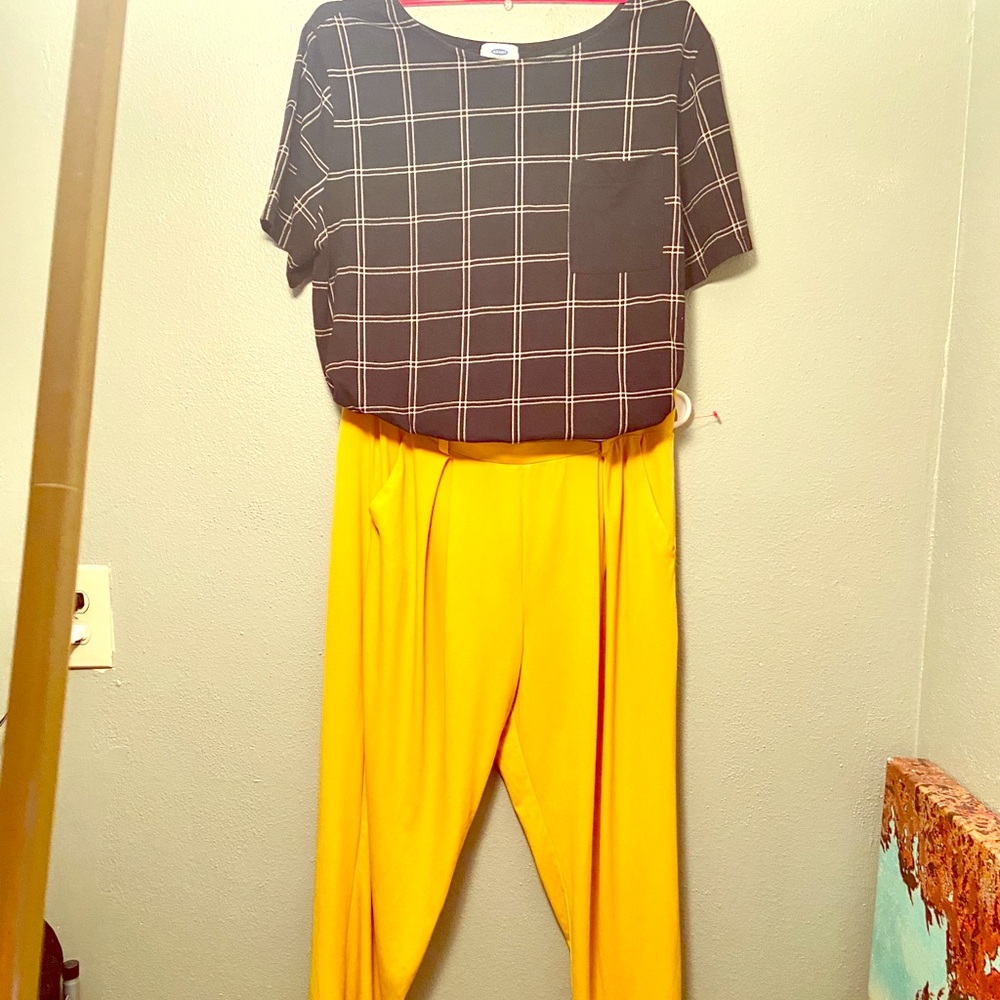 Yellow Dress pants
